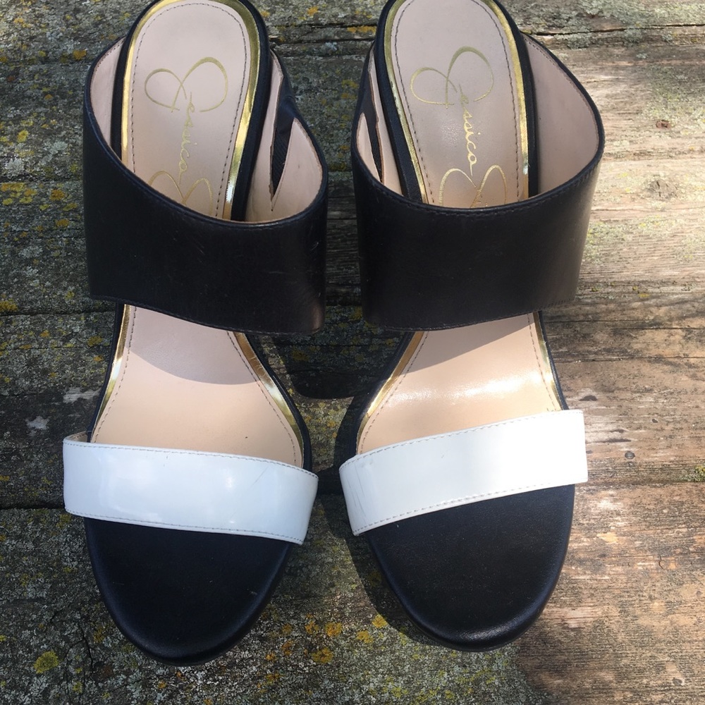 Black & White Strappy Heel.